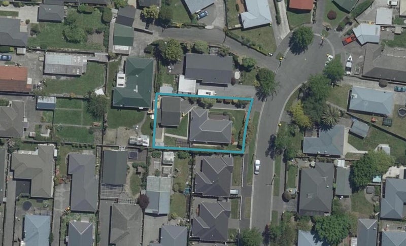 3 Hannah Place, Redwood, Christchurch - Carousel 1
