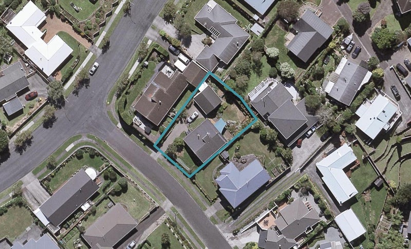 3 Ash Place, Whalers Gate, New Plymouth - Carousel 1