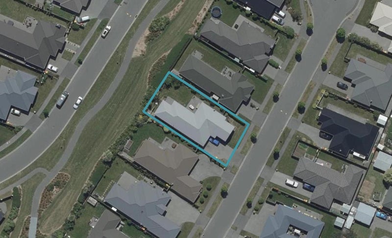 11 Strathcarron Place, Broomfield, Christchurch - Carousel 1