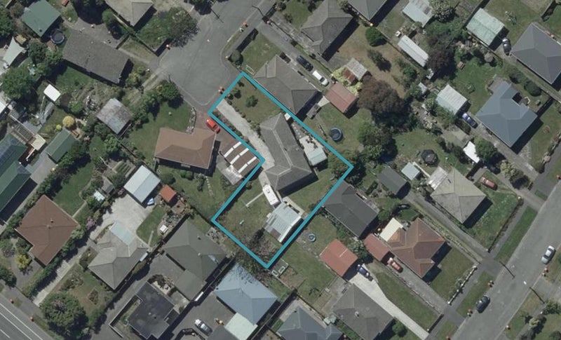 6 Digby Place, Bromley, Christchurch - Carousel 1