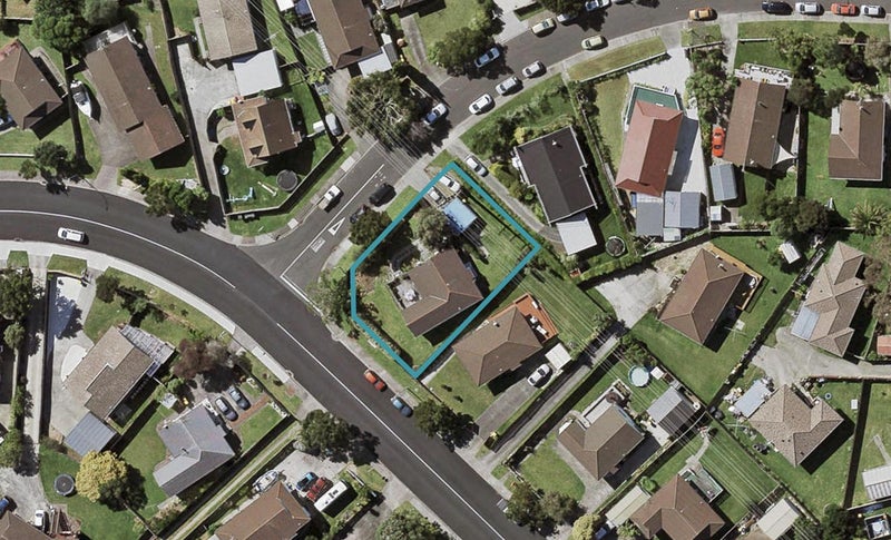 56 Santiago Crescent, Unsworth Heights, Auckland - Carousel 1