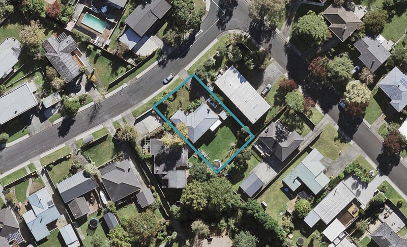 4 Mountbatten Avenue, Hillcrest, Auckland - Carousel 1