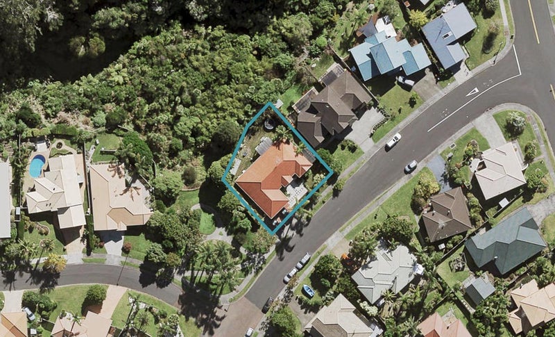 7 Westminster Gardens, Unsworth Heights, Auckland - Carousel 1
