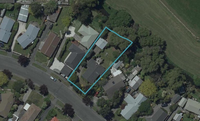 58 Warren Crescent, Hillmorton, Christchurch - Carousel 1