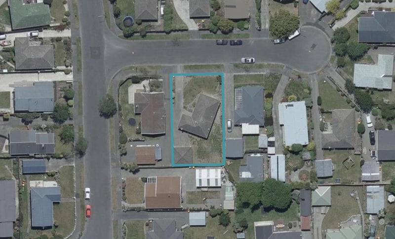 4 Aspen Place, Parklands, Christchurch - Carousel 1