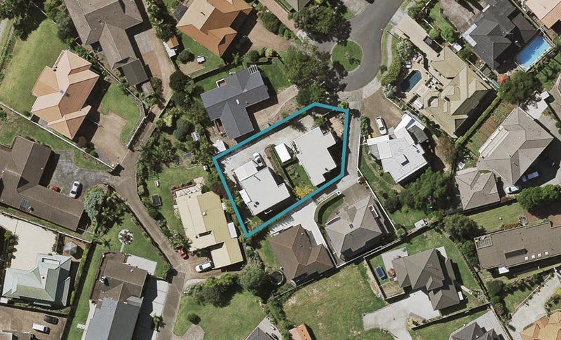 2/24 Santa Monica Place, Goodwood Heights, Auckland - Carousel 1