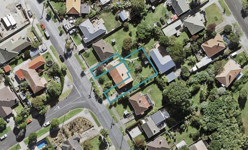 5/79 Walmer Road, Point Chevalier, Auckland - Carousel 1