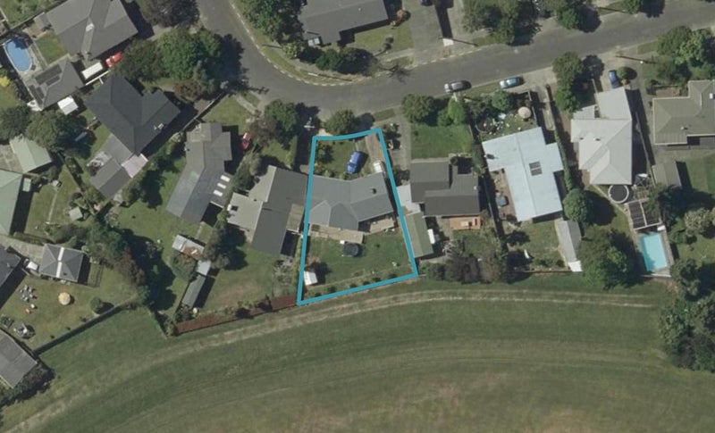 12 Buick Crescent, Awapuni, Palmerston North - Carousel 1
