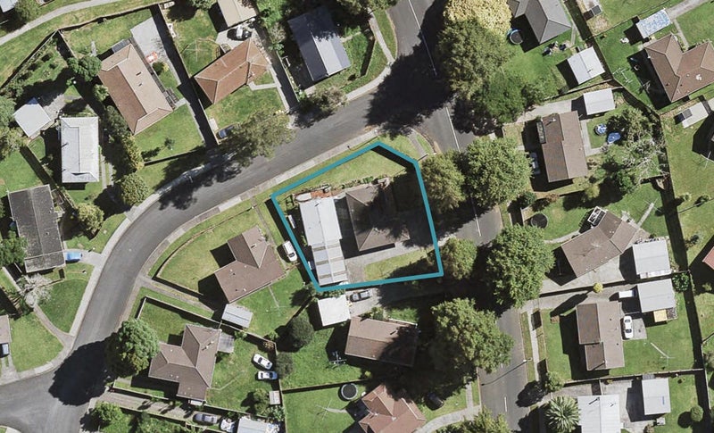 21 Redcrest Avenue, Red Hill, Papakura - Carousel 1