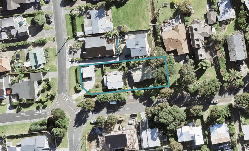 55 Walton Street, Red Beach, Whangaparāoa - Carousel 1