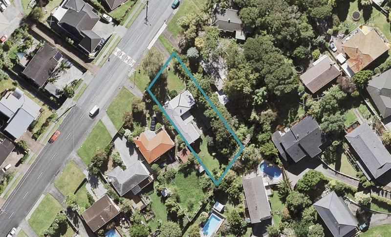 18 Avonleigh Road, Green Bay, Auckland - Carousel 1