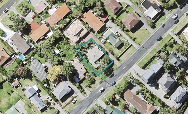 25 Arran Road, Browns Bay, Auckland - Carousel 1