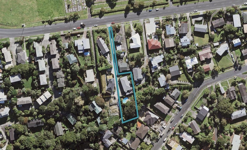 207 Eskdale Road, Birkenhead, Auckland - Carousel 1