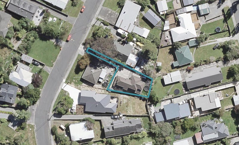 9A Jocelyn Crescent, Pinehaven, Upper Hutt - Carousel 1