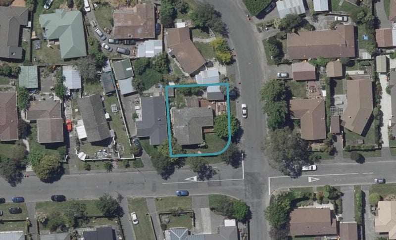 26 Laing Crescent, Heathcote Valley, Christchurch - Carousel 1