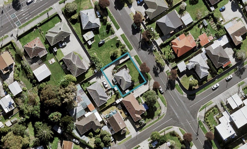 46 Miranda Street, Avondale, Auckland - Carousel 1