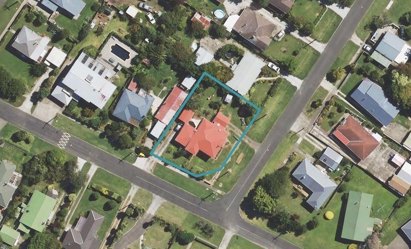 4 Devery Street, Mangapapa, Gisborne - Carousel 1