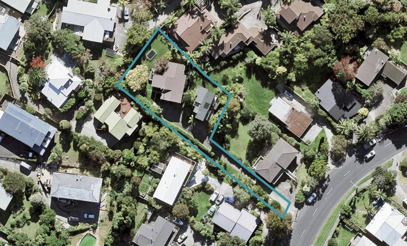 1/970 Beach Road, Torbay, Auckland - Carousel 1
