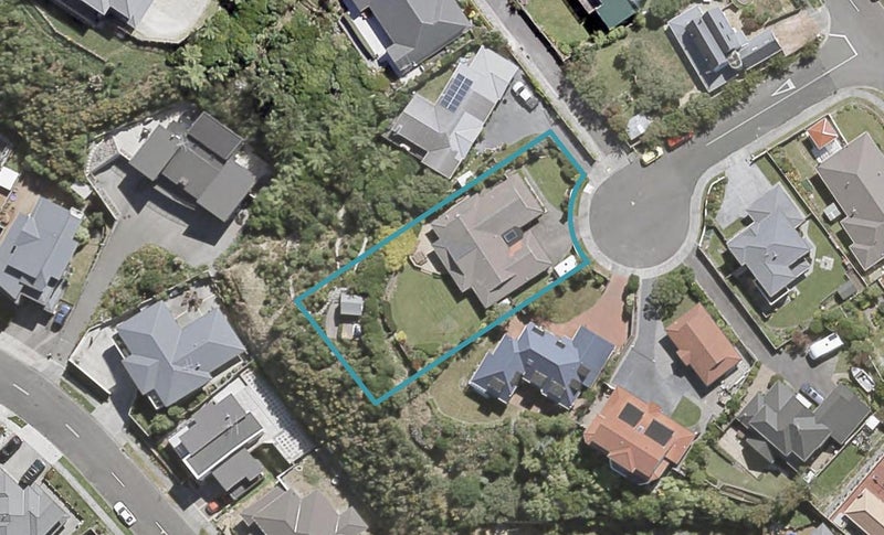 6 Lemonwood Grove, Maungaraki, Lower Hutt - Carousel 1