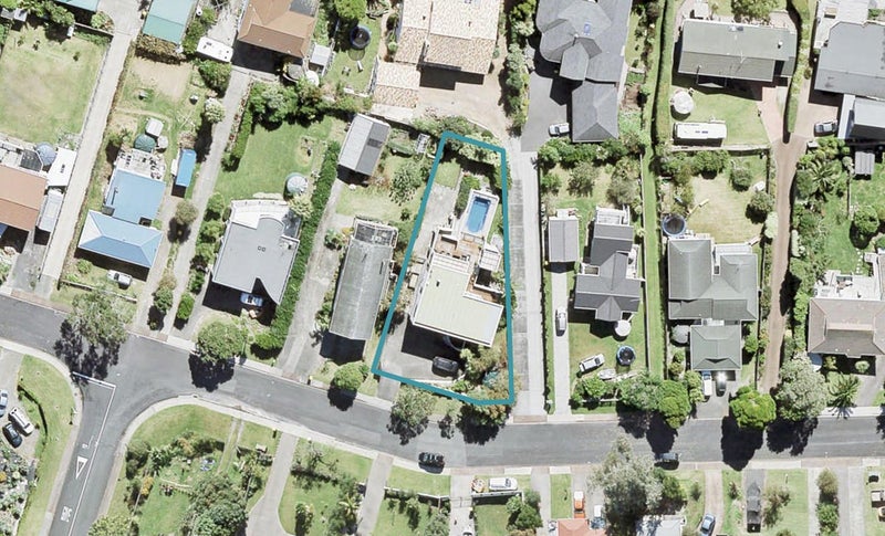 126 Pacific Parade, Army Bay, Whangaparaoa - Carousel 1