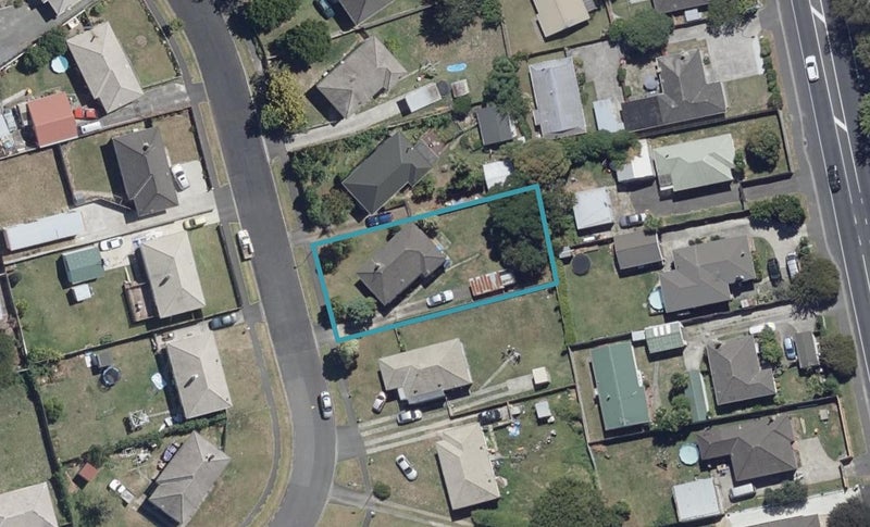 28 Douglas Crescent, Fairfield, Hamilton - Carousel 1