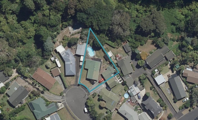 6 Carolyn Place, Fitzroy, Hamilton - Carousel 1