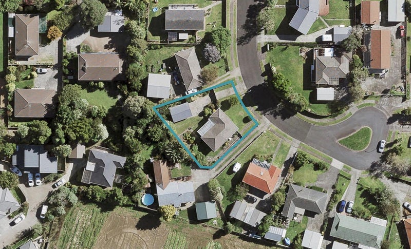 9 Leatham Crescent, Opaheke, Papakura - Carousel 1