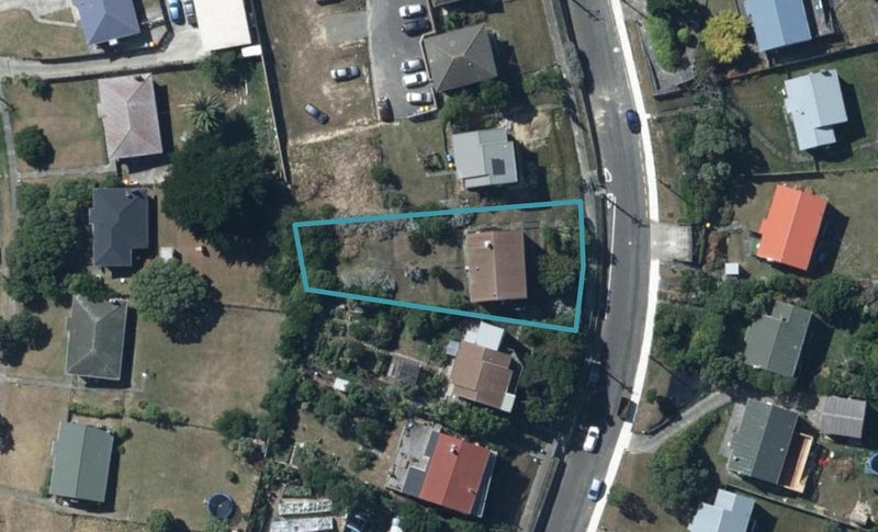 14 Piko Street, Titahi Bay, Porirua - Carousel 1