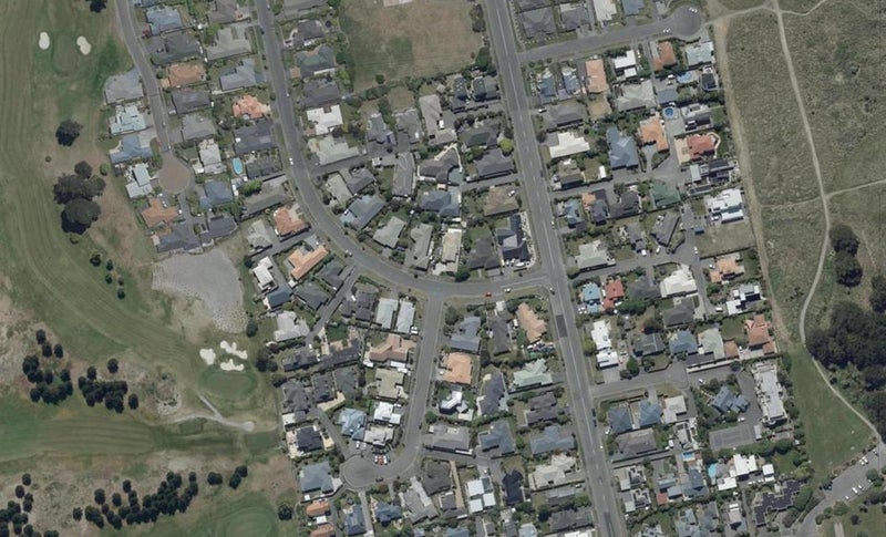 6 Orlando Crescent, Waimairi Beach, Christchurch - Carousel 1