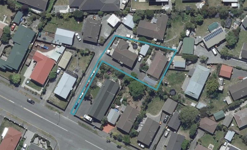 2/102A Queenspark Drive, Parklands, Christchurch - Carousel 1