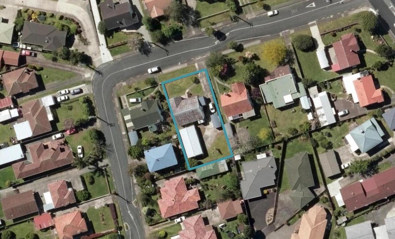5 Simons Street, Kensington, Whangarei - Carousel 1