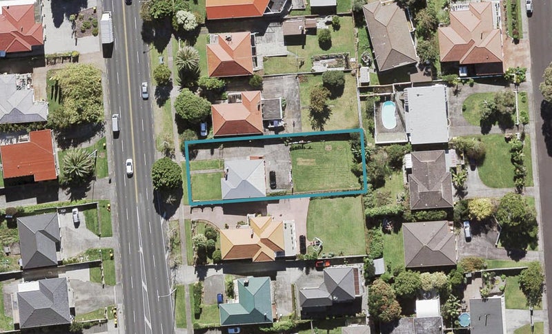 4317 Great North Road, Glendene, Auckland - Carousel 1