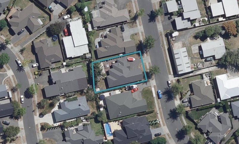 16 Wiltshire Drive, Huntington, Hamilton - Carousel 1