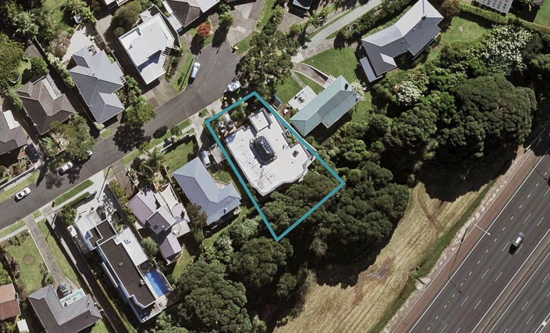 23 Heath Avenue, Northcote, Auckland - Carousel 1