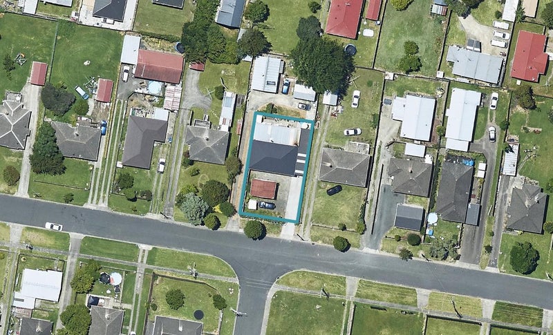 21 Oxford Street, Parkvale, Tauranga - Carousel 1