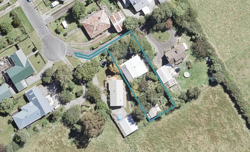 47 MacLaren Street, Maymorn, Upper Hutt - Carousel 1