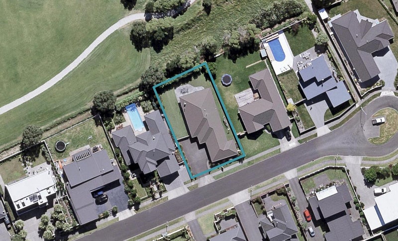 13 Parkvue Drive, Bell Block, New Plymouth - Carousel 1