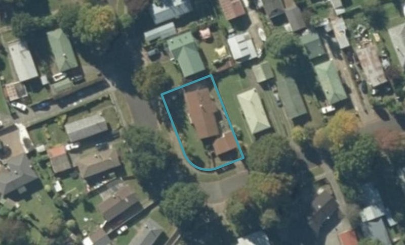 30 Patikura Place, Turangi - Carousel 1