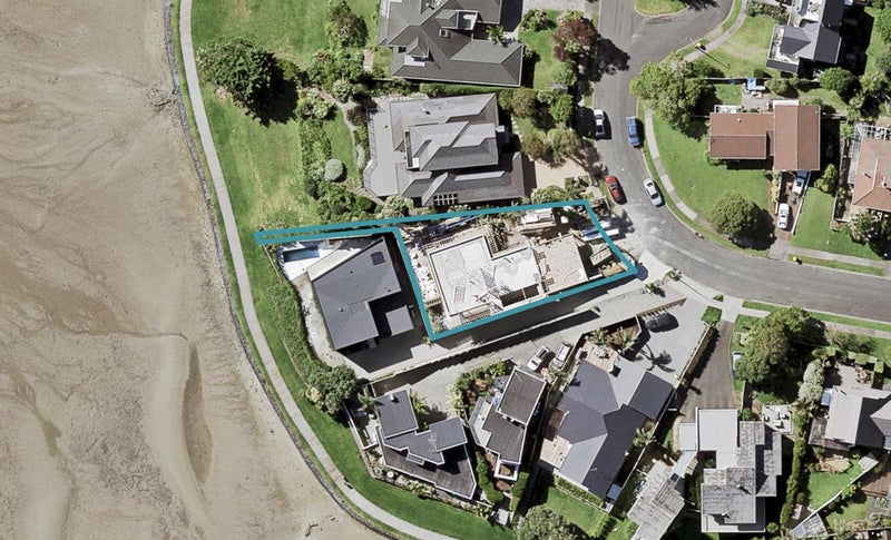 8 Arkley Avenue, Farm Cove, Auckland - Carousel 1