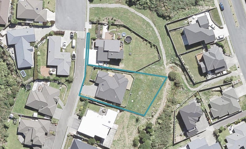 13 Ronald Scott Grove, Riverstone Terraces, Upper Hutt - Carousel 1