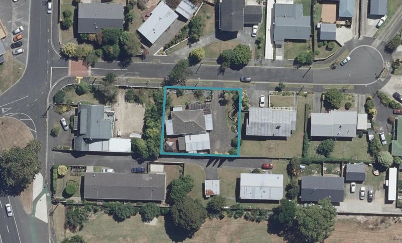 4 Stewart Place, Melville, Hamilton - Carousel 1