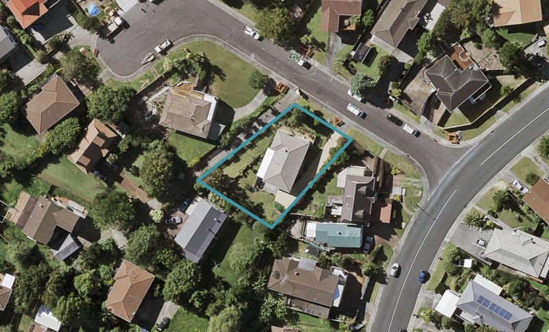 4 Tableau Place, Totara Vale, Auckland - Carousel 1