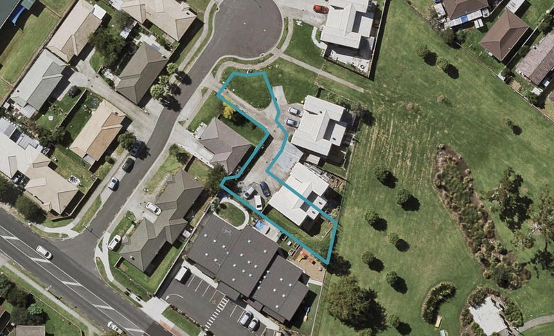 7 Serenity Place, Otara, Auckland - Carousel 1