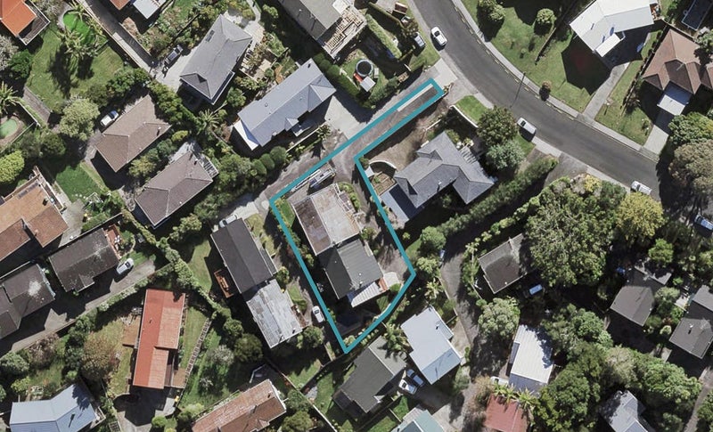 1/66 Lynden Avenue, Hillcrest, Auckland - Carousel 1