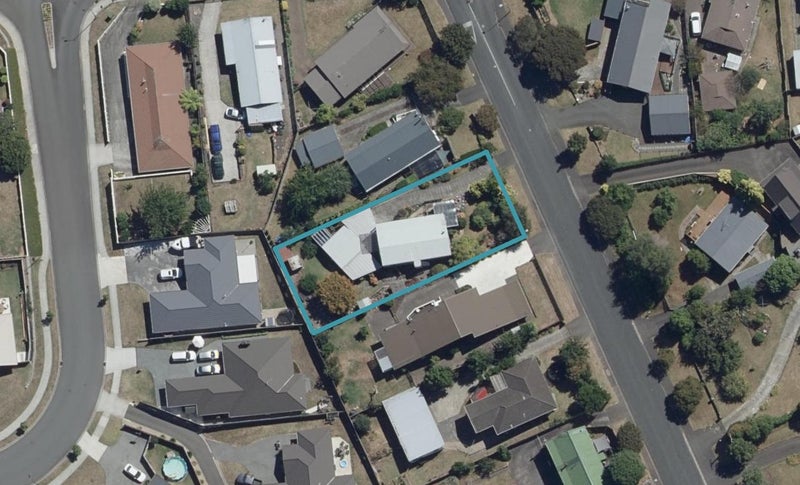 71 Gibson Road, Dinsdale, Hamilton - Carousel 1