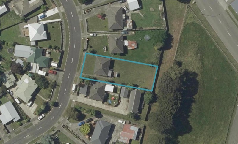 77 Clyde Crescent, Roslyn, Palmerston North - Carousel 1