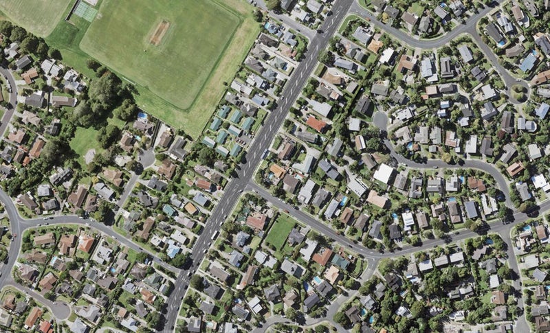 349 East Coast Road, Windsor Park, Auckland - Carousel 1