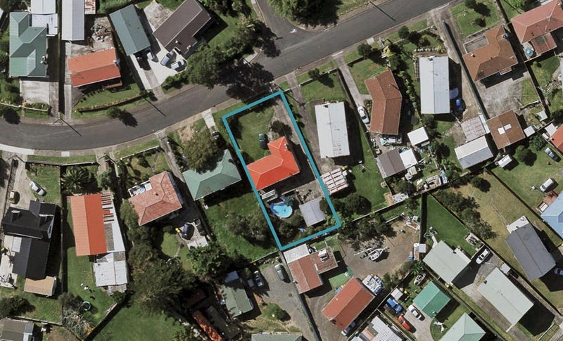 22 Clayton Avenue, Otara, Auckland - Carousel 1