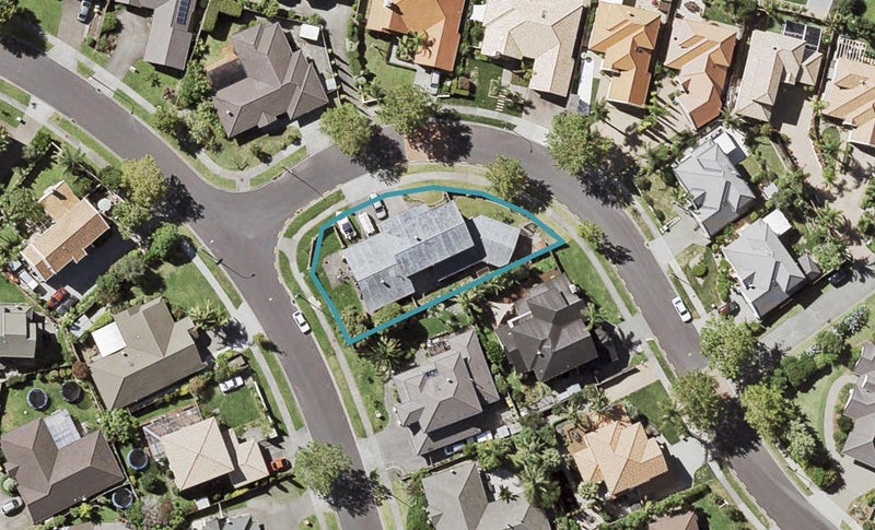 1 Brooke Ridge Rise, East Tamaki Heights, Auckland - Carousel 1