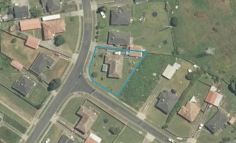 23 Te Wheoro Street, MEREMERE, MERCER - Carousel 1